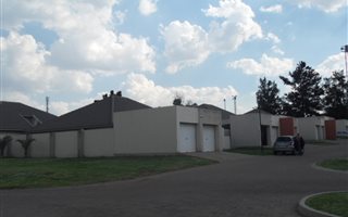 3 Bedroom Townhouse in Highveld Park