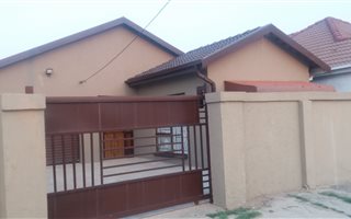 2 Bedroom House in Kanyamazane