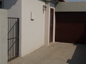2 Bed House in Trichardt