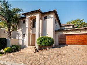 4 Bed House in Sunninghill