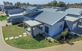 321 m² Land available in Eye of Africa