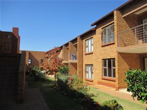 2 Bed Townhouse in Willow Park Manor