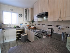 2 Bed Townhouse in Primrose Hill