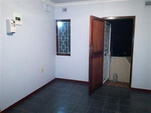 2 Bed Garden Cottage in Southridge