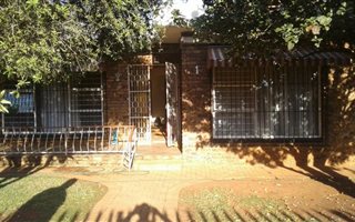 3 Bedroom House in Oberholzer