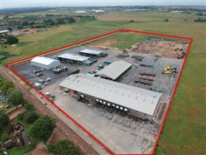 5260 m² Industrial space in Brentwood Park