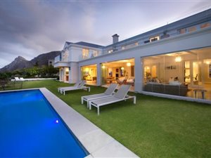 4 Bed House in Tokai