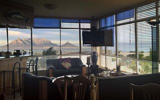 2 Bedroom Apartment in Waves Edge