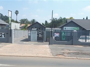159 m² Commercial space in Glen Marais