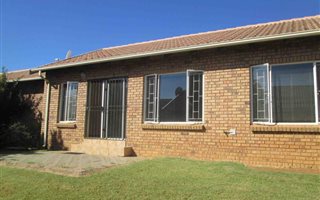 2 Bedroom Simplex in Ninapark