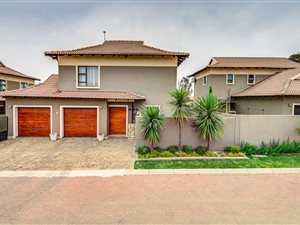 3 Bed Cluster in Pomona