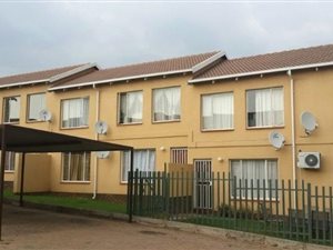 2 Bed Apartment in Grobler Park