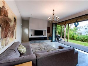 3 Bed House in Penzance Estate