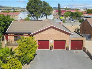 4 Bed House in Rouxville