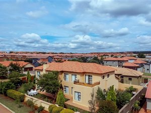 5 Bed House in Tijger Valley and surrounds