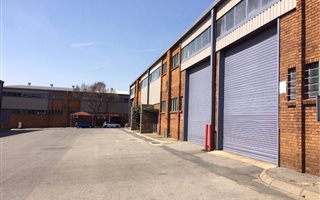830 m² Industrial space in Booysens Reserve