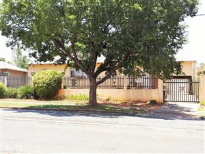3 Bed House in Krugersdorp North