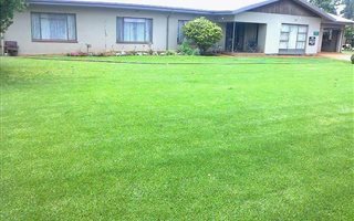 56 ha Farm with House in Koster