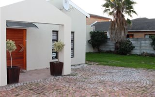 3 Bedroom House in Goedemoed