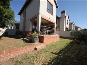 3 Bed Townhouse in Candlewoods Estate