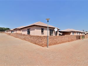 3 Bed Townhouse in Chantelle