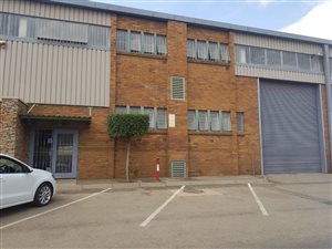 790 m² Industrial space in Booysens Reserve