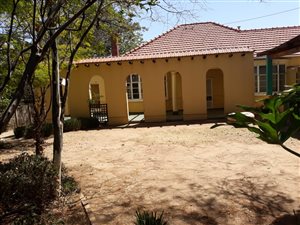 13 Bed House in Clydesdale