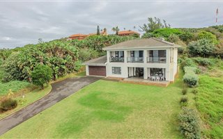 4 Bedroom House in Umzumbe