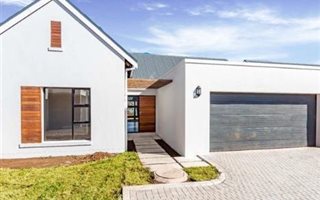 3 Bedroom Townhouse in Gillitts