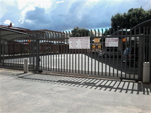 765 m² Land available in Randfontein Central