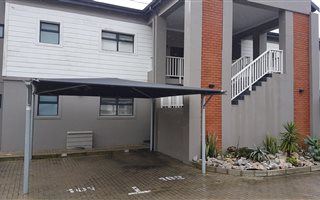 2 Bedroom Townhouse in Pinelands