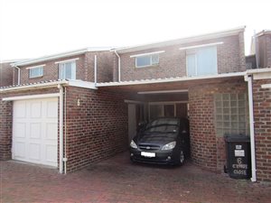 3 Bed Townhouse in Heathfield