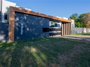 3 Bed Cluster in Bryanston