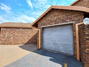 3 Bed Townhouse in Middelburg Central