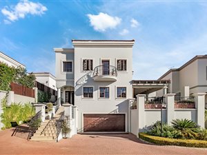 4 Bed Cluster in Hyde Park