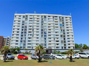 2 Bed Apartment in Summerstrand