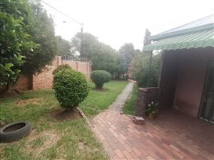 3 Bed House in Moffat View