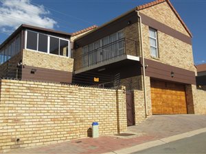 3 Bed Cluster in Johannesburg North