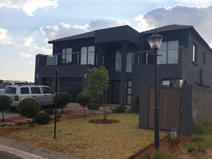 4 Bed Cluster in La Como Lifestyle Estate