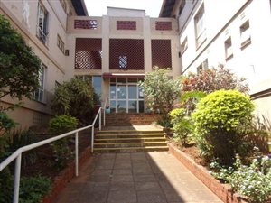 3 Bed Apartment in Montclair