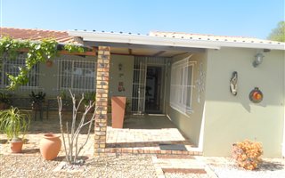 4 Bedroom House in Vredendal