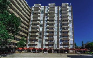 2 Bedroom Apartment in Roodepoort Central