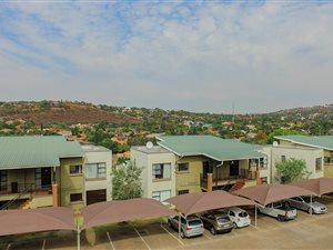 2 Bed Townhouse in Glenvista