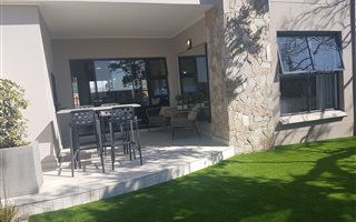 3 Bedroom Apartment in Waterfall Estate