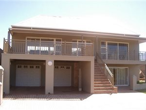 5 Bed House in Princes Grant Golf Estate