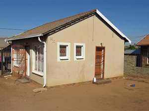 2 Bed House in Mabopane