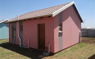 2 Bedroom House in Katlehong