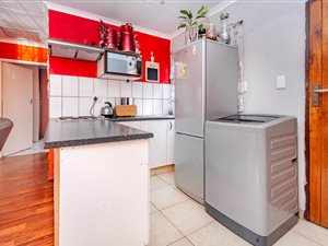 3 Bed House in Windmill Park