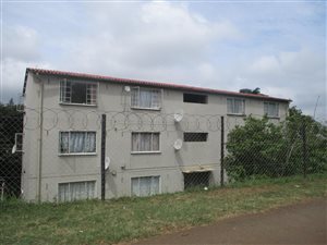 2 Bed Flat in Eastbury