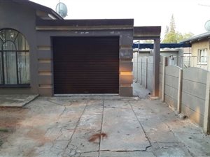 3 Bedroom House in Vanderbijlpark CW2